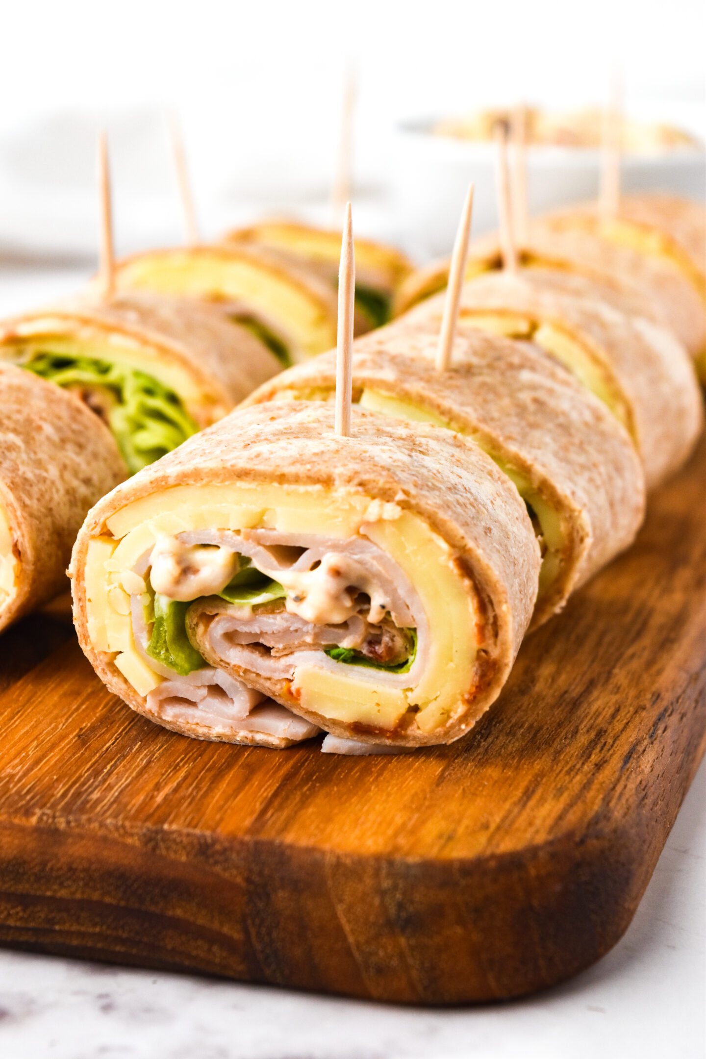 turkey and tomato pinwheel sandwiches