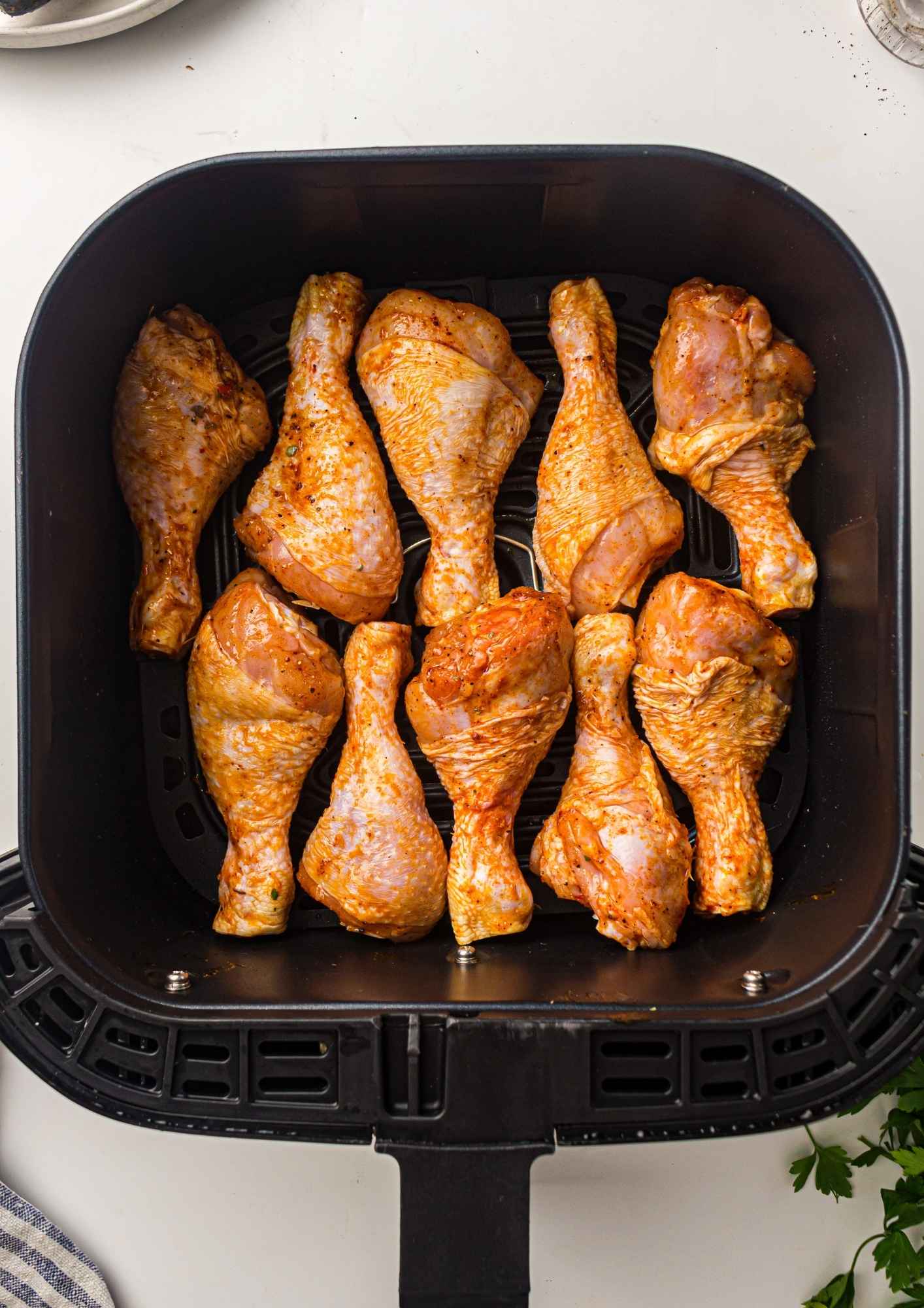drumsticks in air fryer basket