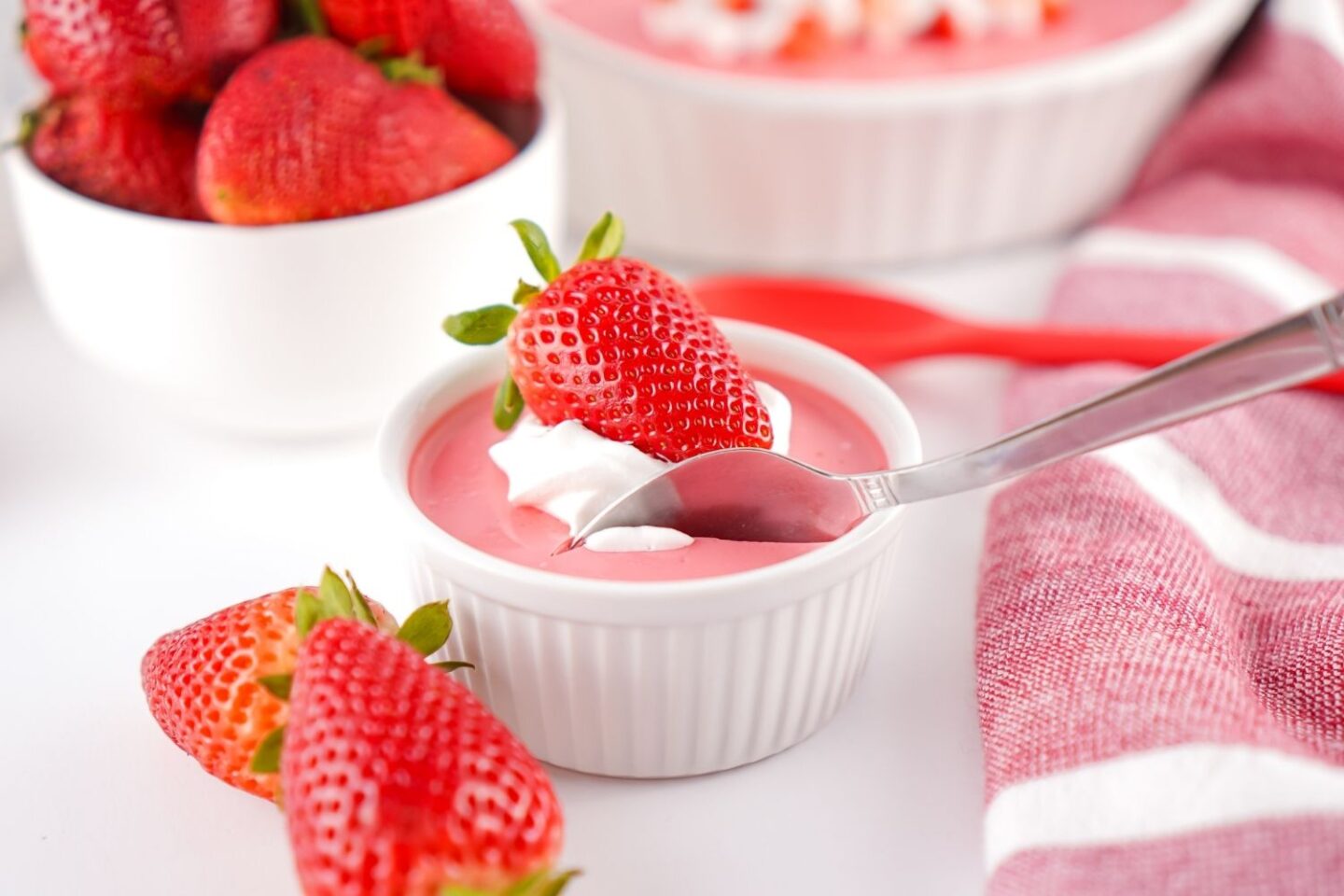 protein strawberry jello fluff pots