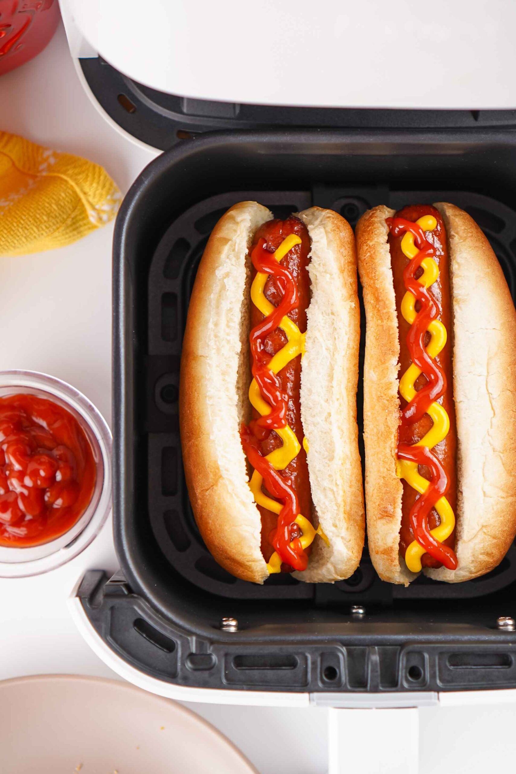air fryer hot dogs with ketchup and mustard