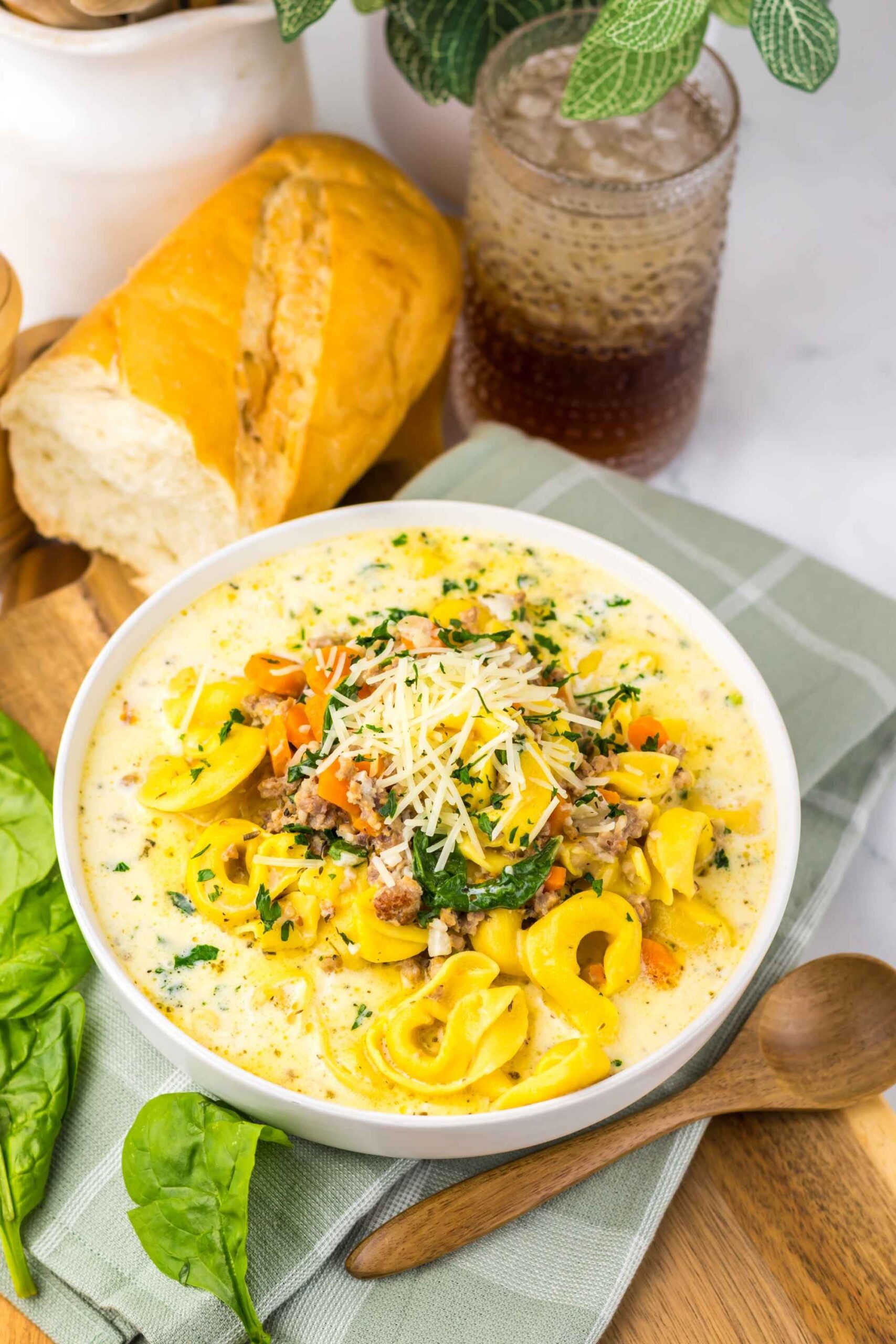 crockpot tortellini soup