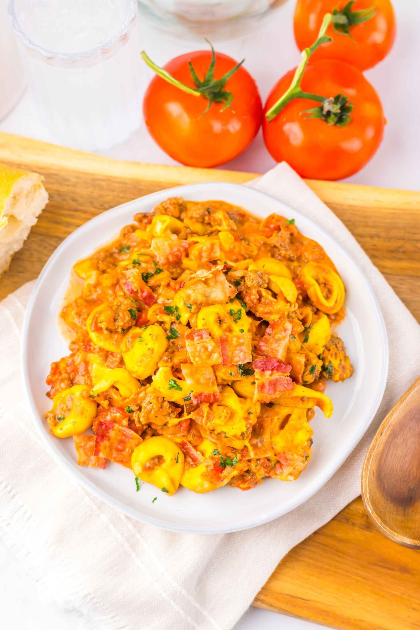 slow cooker cheeseburger tortellini