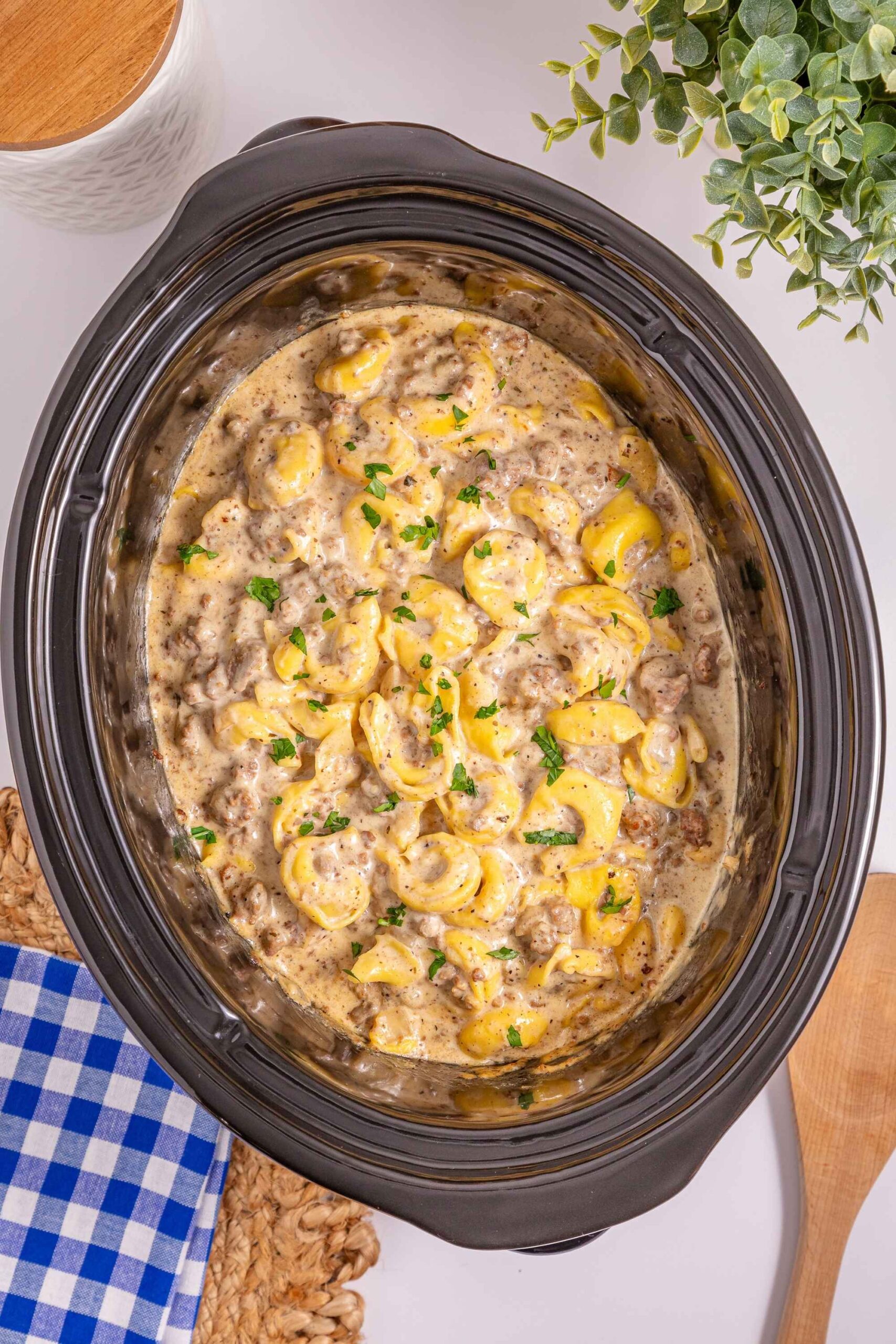 crockpot ground beef tortellini